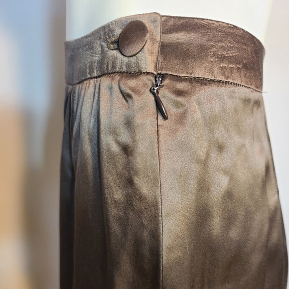 Brown satin evening skirt - Picture 8 of 8